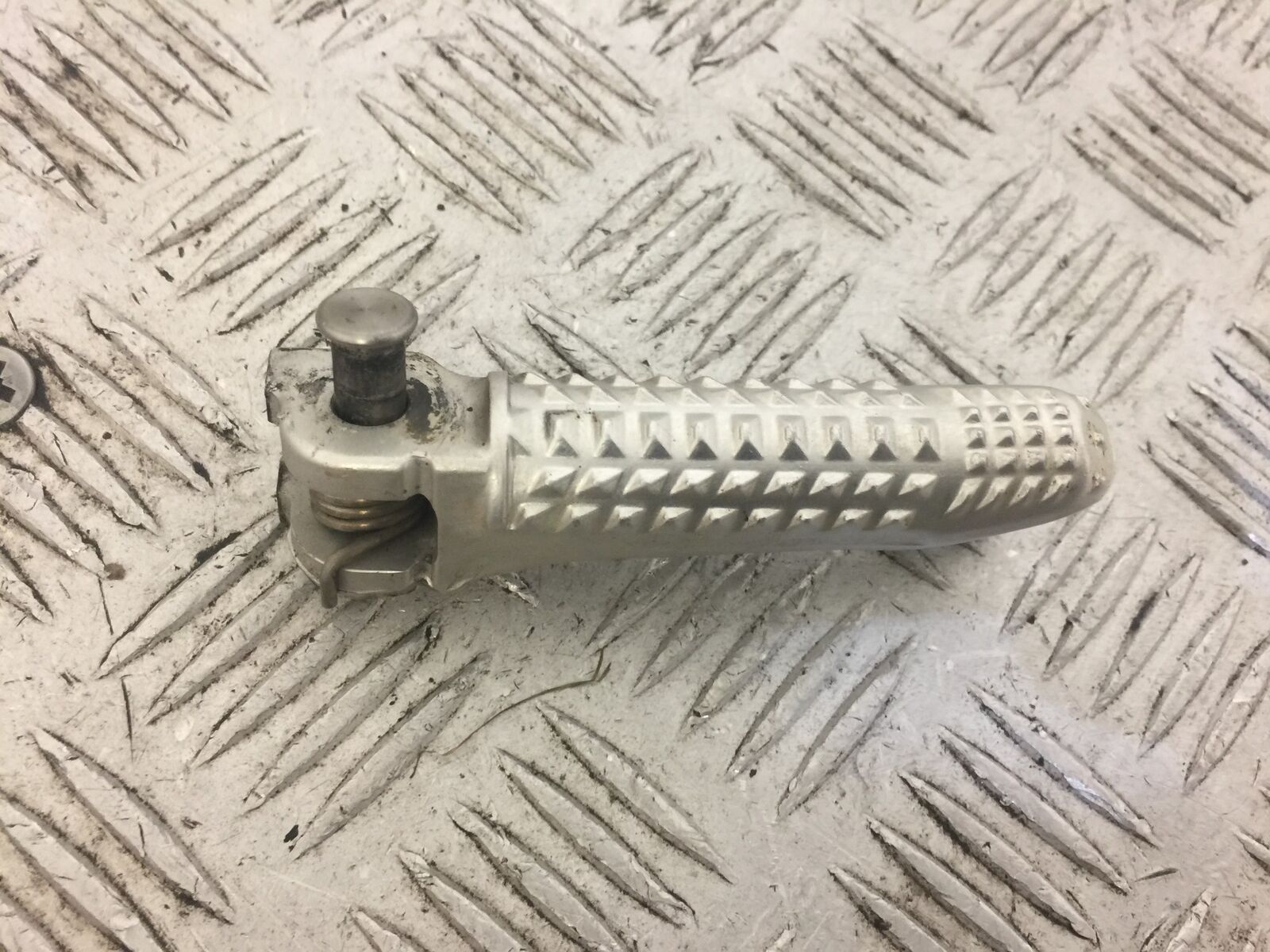 BMW S1000 R FRONT RIGHT PEG  YEAR 2018  (STOCK 645)