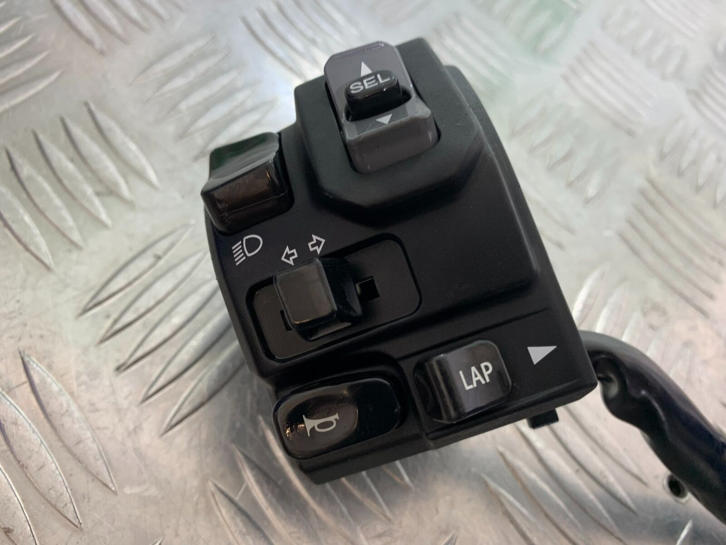 KAWASAKI ZX10R ZX 10R LEFT SWITCH GEAR  YEAR 2016-2020 (CMB1015)