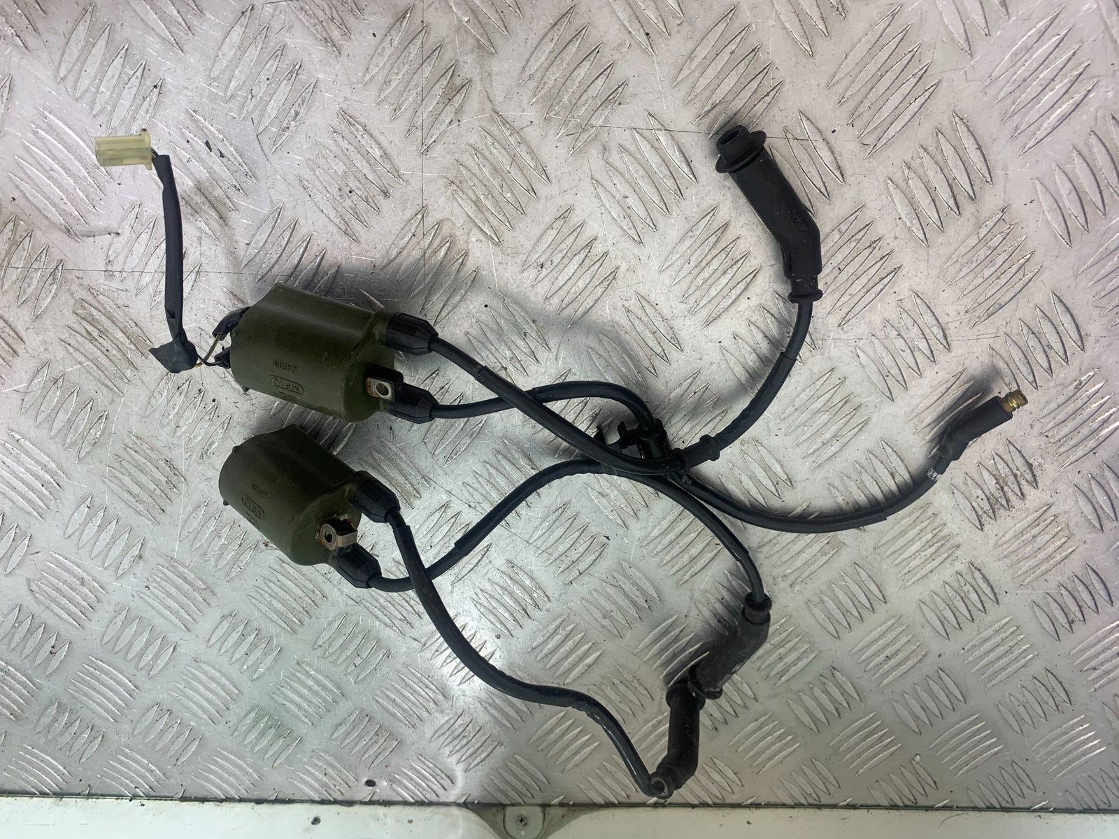 HONDA VTX1300 S-6  COILS AND CAPS  YEAR 2004-09 (CMB1159)