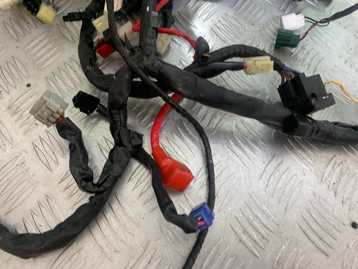 YAMAHA YZF R1 WIRING LOOM  YEAR 2004-2006 (CMB1155)