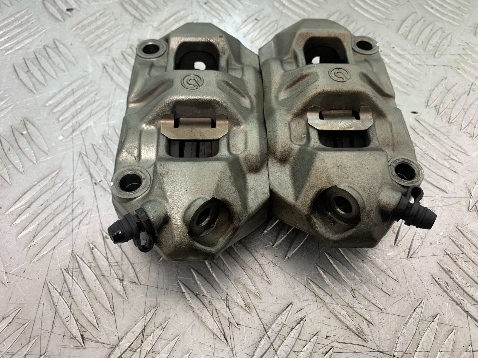 MV AGUSTA 800 F3 BREMBO FRONT BRAKE CALIPERS YEAR 2017-2019 (CMB1227)