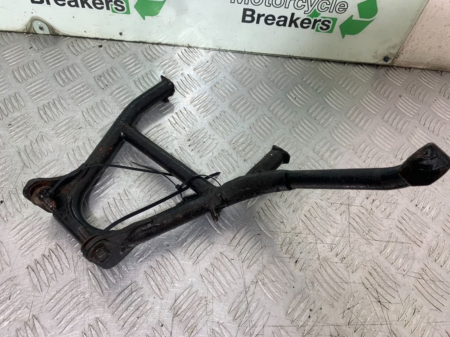 HONDA CBR1100 BLACKBIRD CENTER STAND  YEAR 1999-2005 (CMB1232)