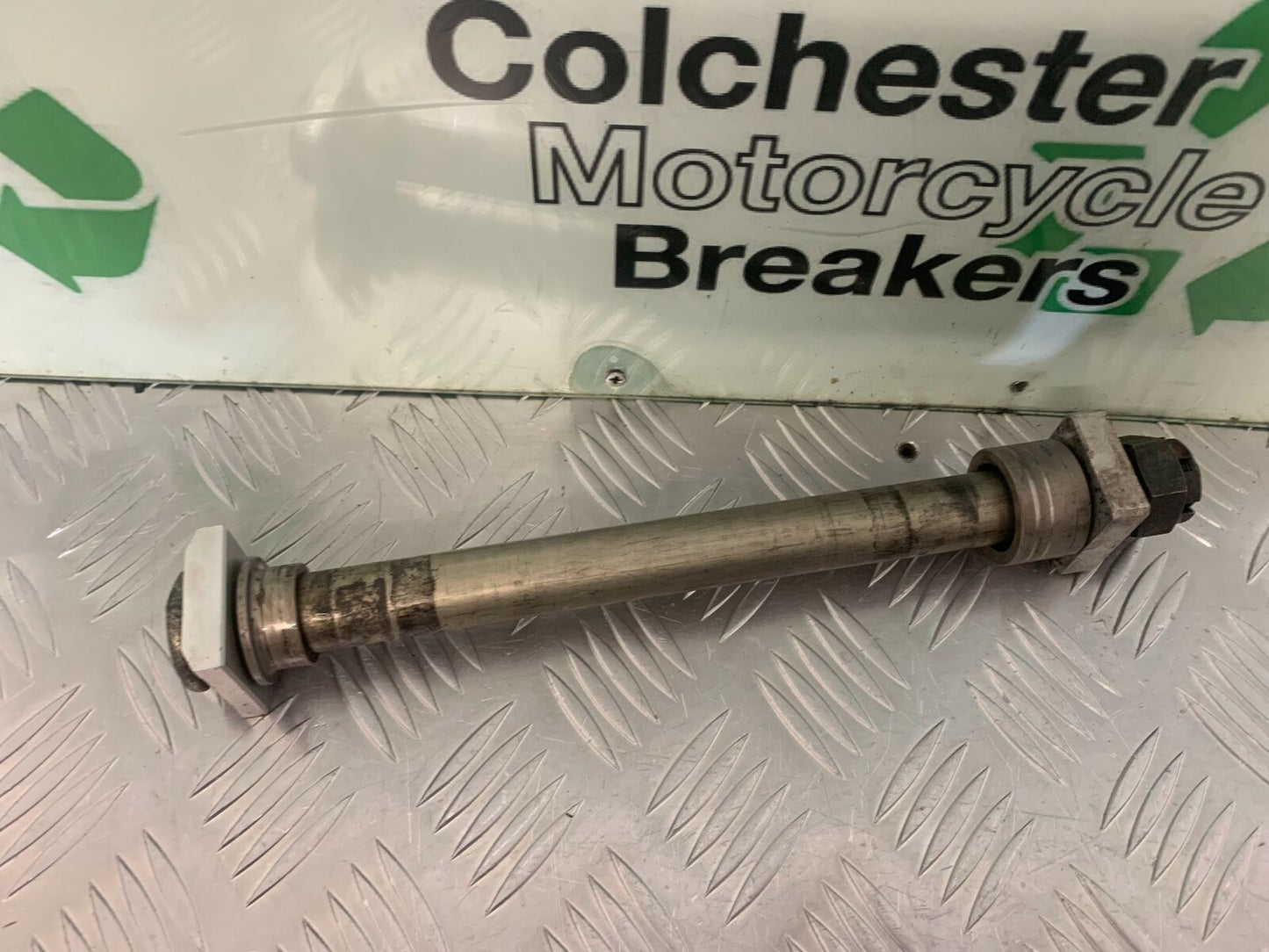 KAWASAKI ZX6R ZX6 R REAR WHEEL SPINDLE   YEAR 2007 2008 (STOCK 973)