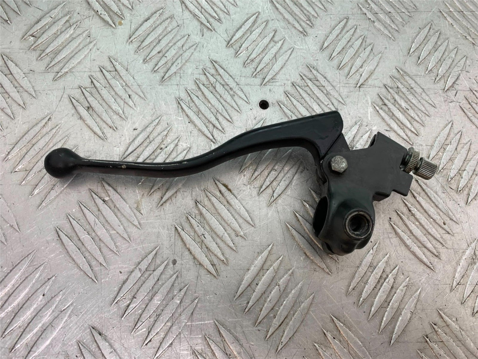 HONDA XL125 VARADERO CLUTCH LEVER AND BRACKET  YEAR 2001-2006  (CMB1304)