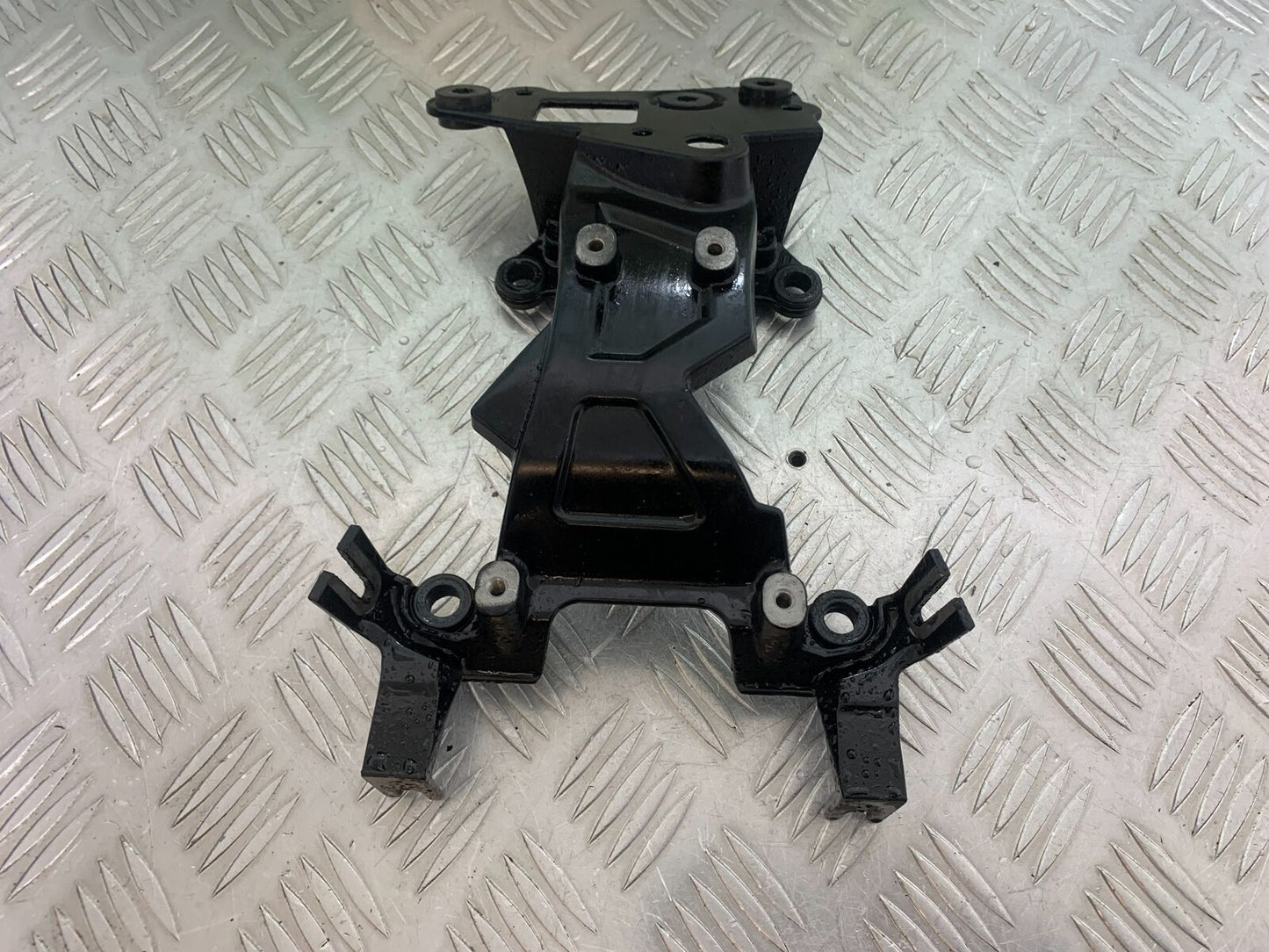 TRIUMPH TIGER 800 FAIRING BRACKET  YEAR 2011-2014 (CMB1113)
