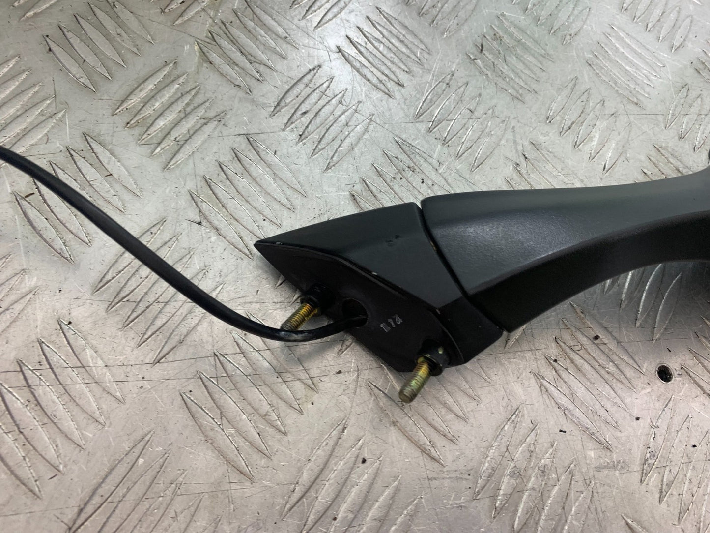 TRIUMPH 1050 SPRINT GT RIGHT MIRROR YEAR 2010-2016 (CMB1250)
