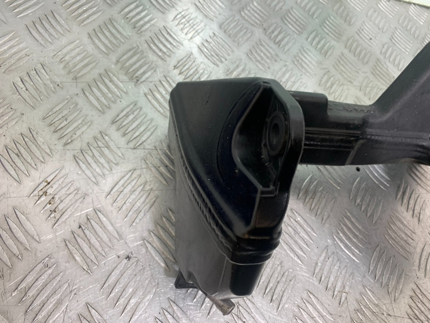 KTM 990 SUPER DUKE OIL TANK  YEAR 2007-2011  (CMB1207)