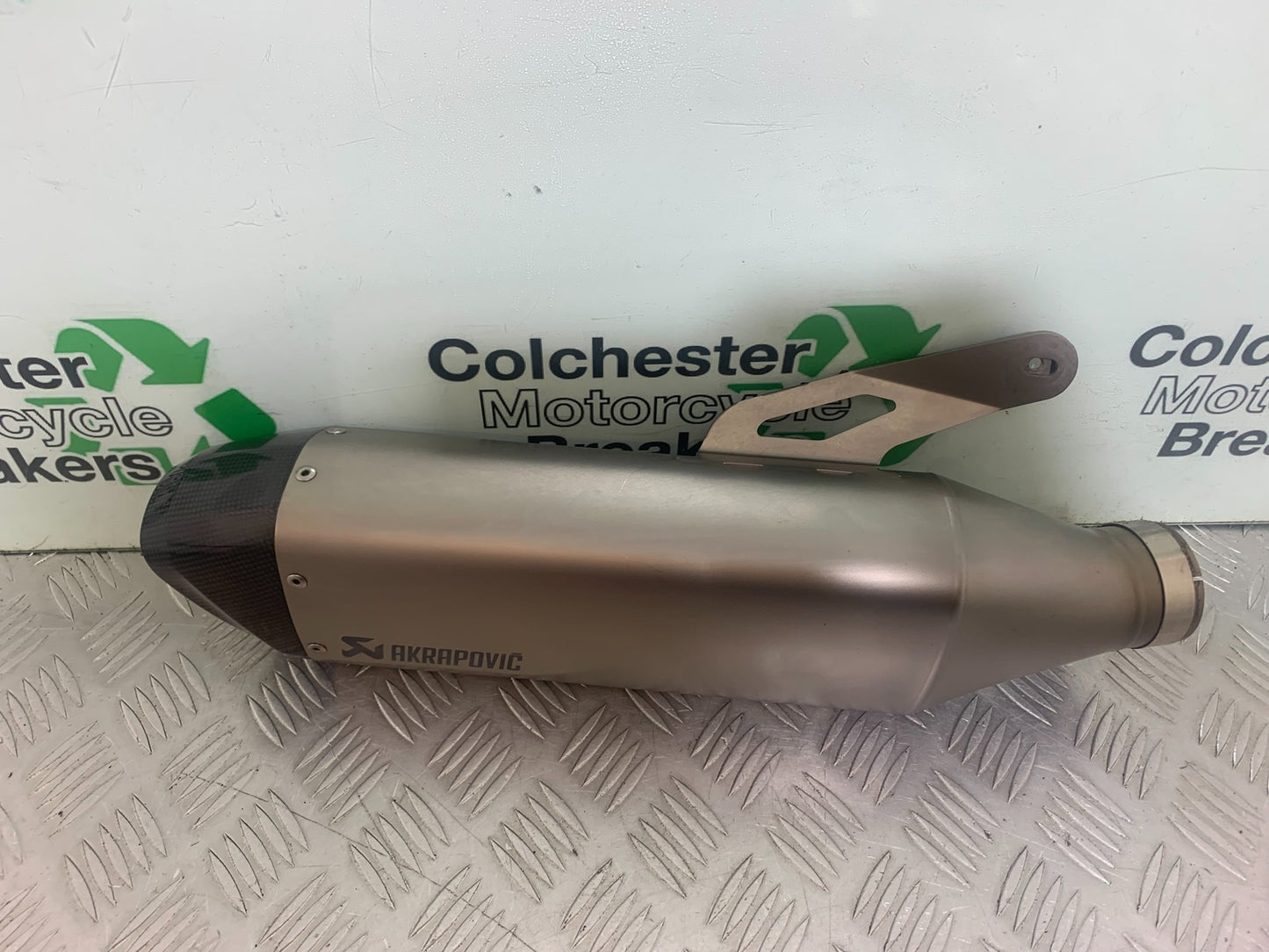 BMW M1000 R AKRAPOVIC SILENCER   YEAR 2023-2024 (CMB1140)