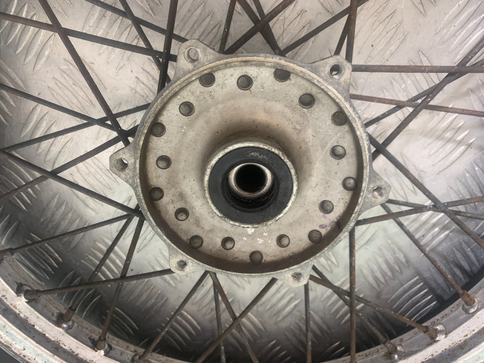 YAMAHA XV535 XV 535 VIRAGO FRONT WHEEL  YEAR 1994-02 (CMB1139)