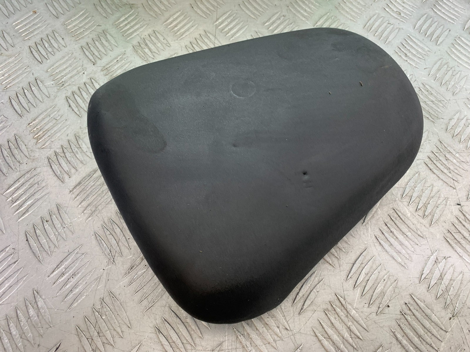 ROYAL ENFIELD HIMALAYAN 411 REAR SEAT   YEAR 2018-2023 (CMB1279)