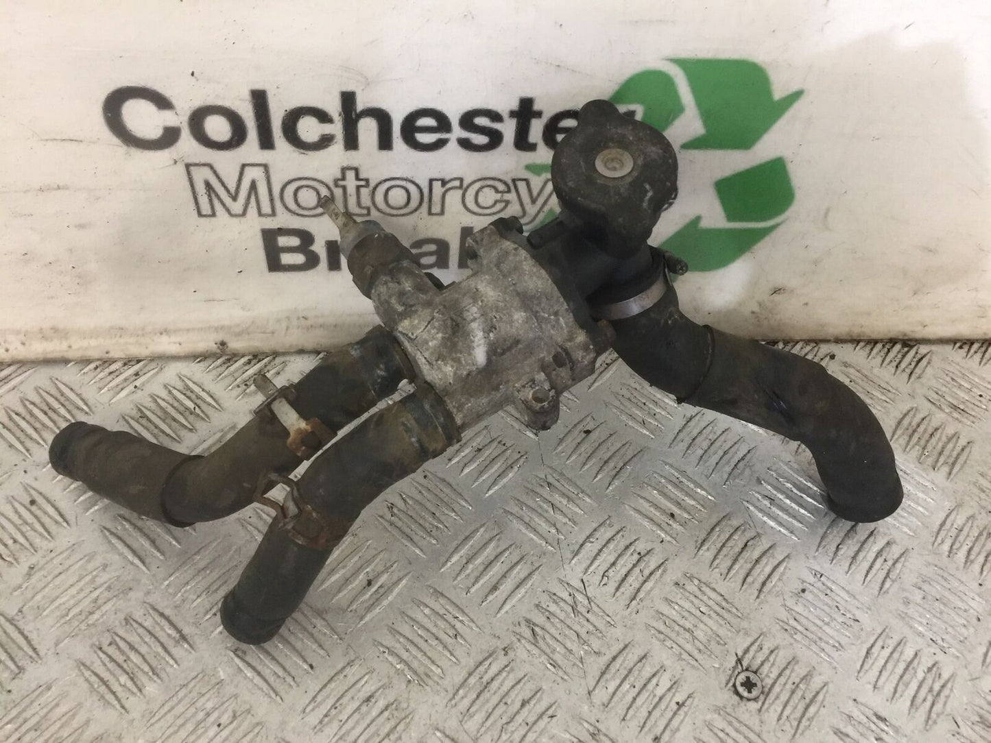 YAMAHA FZS600 FAZER 600 THERMOSTAT    YEAR 1998-2001 (STOCK 844)
