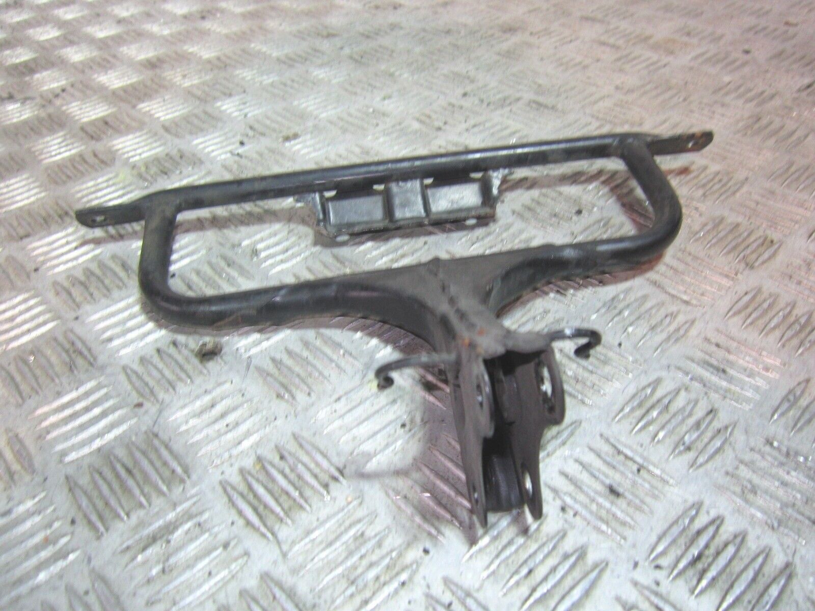 KAWASAKI ZX9R ZX9 ZX9 B FAIRING BRACKET  YEAR 1994