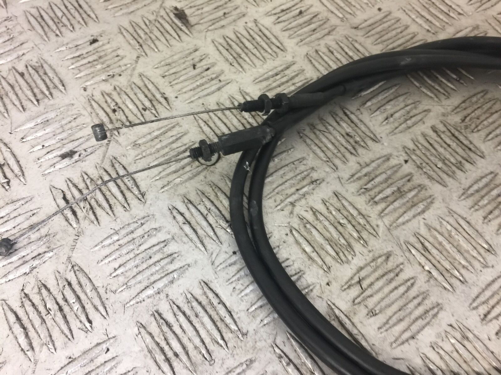 YAMAHA MT07 MT-07 TRACER THROTTLE CABLES  YEAR 2016 (STOCK 642)