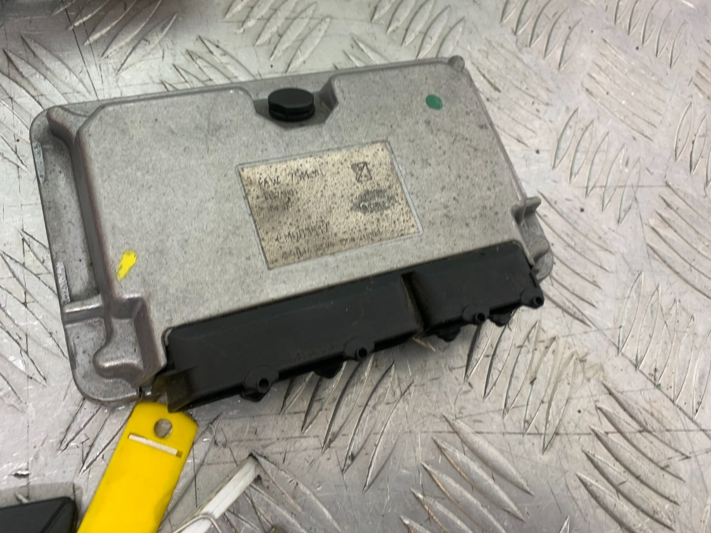 APRILIA TUONO 1000 V4R ECU LOCKS KEYS  YEAR 2011-13  (CMB1331)