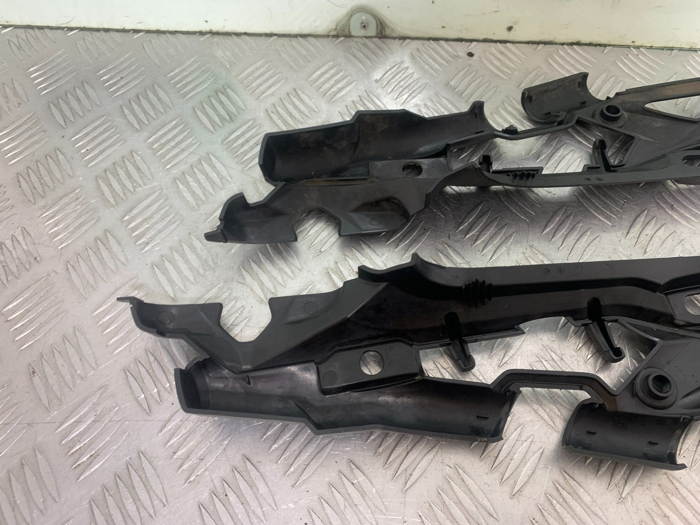 TRIUMPH TIGER 800 XRT LEFT AND RIGHT SIDE NFILL PANELS  2018-2020 (CMB1193)