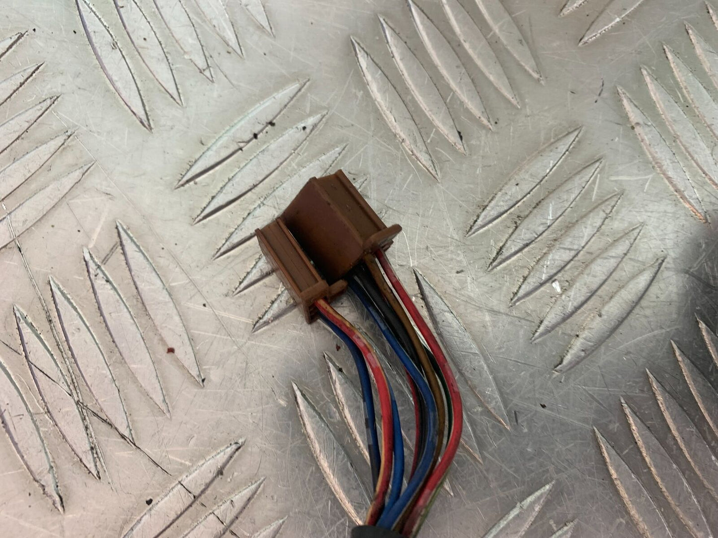 YAMAHA YZF600 YZF 600 THUNDERCAT RIGHT SWITCH GEAR   1996-2003 (CMB1134)