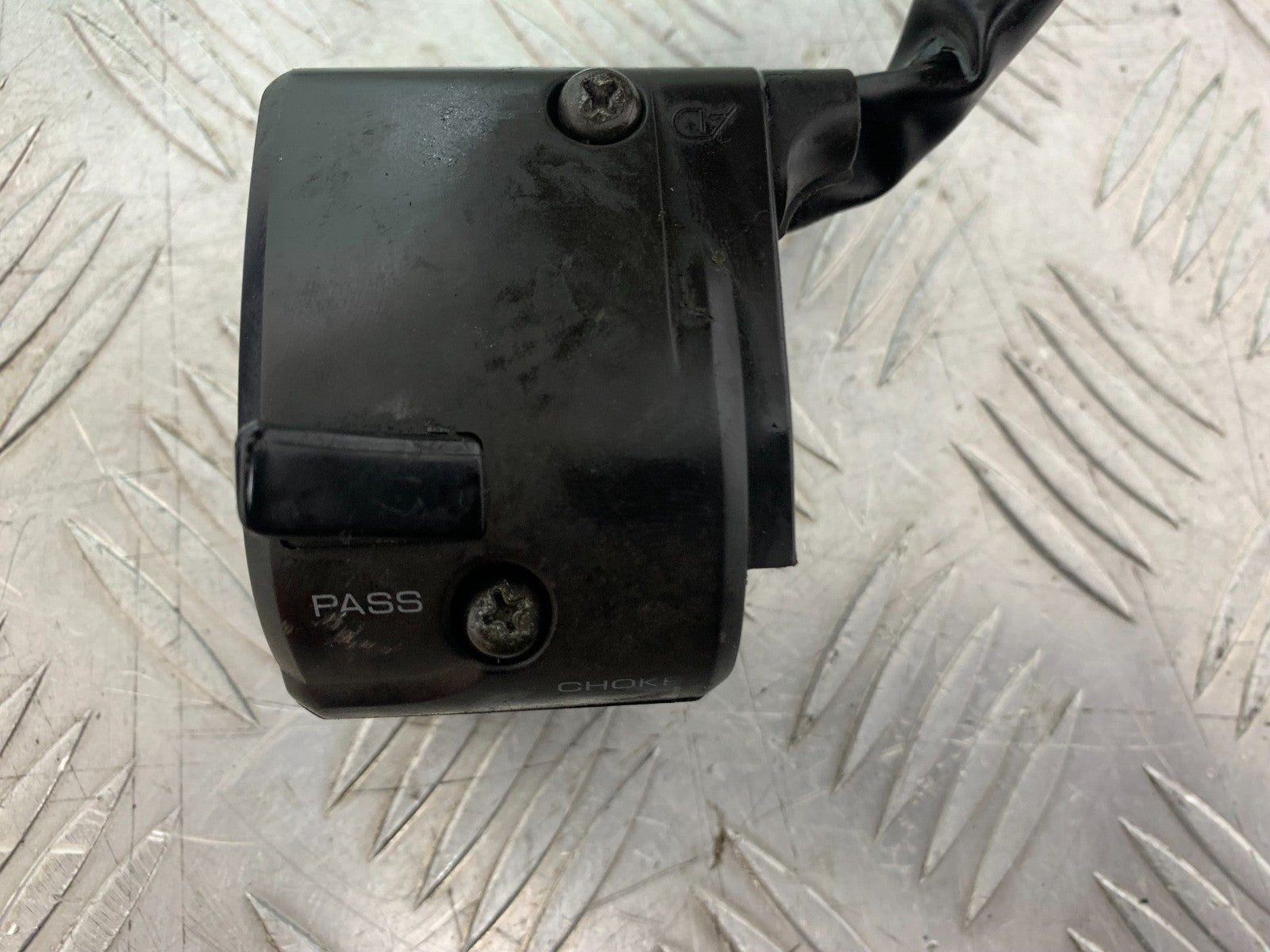 KAWASAKI ZZR1100 D LEFT SWITCH GEAR  YEAR 1993-2001 (CMB1189)