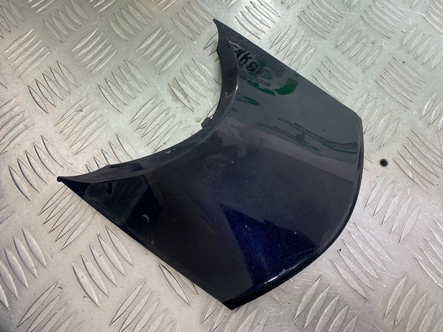 HONDA CBR1000 rr FIREBLADE UNDERTRAY INFILL PANEL  2008-2011 (CMB1037)