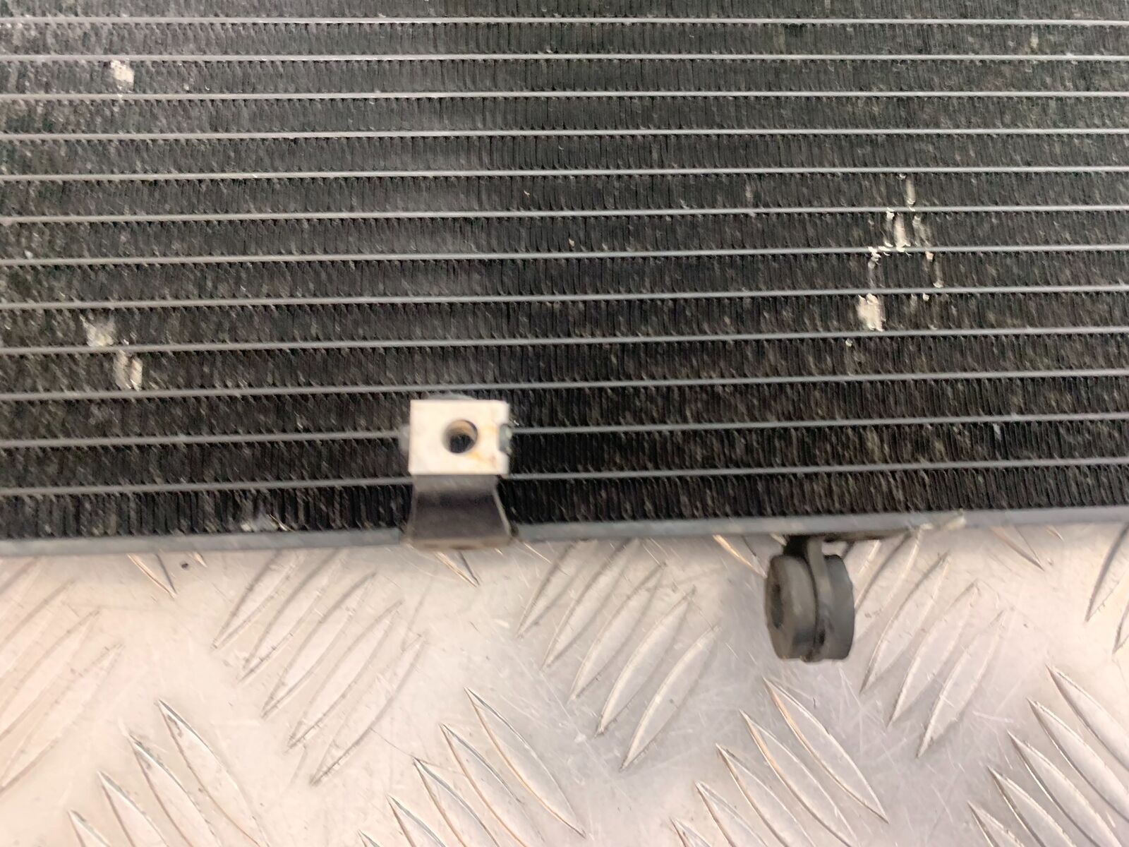 HONDA CBR1100 BLACKBIRD RADIATOR  YEAR 1999-2005 (CMB1103)