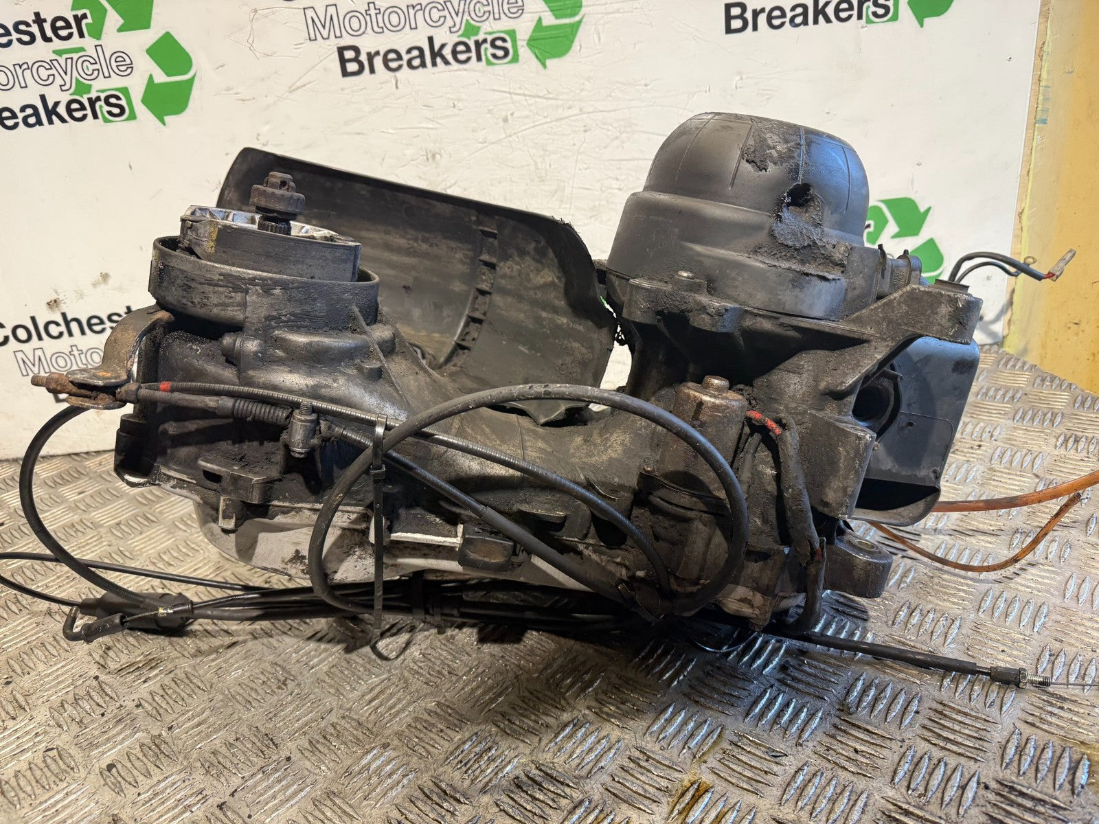 PIAGGIO VESPA LXS S 50 ENGINE YEAR 2004-2016 (CMB1290)