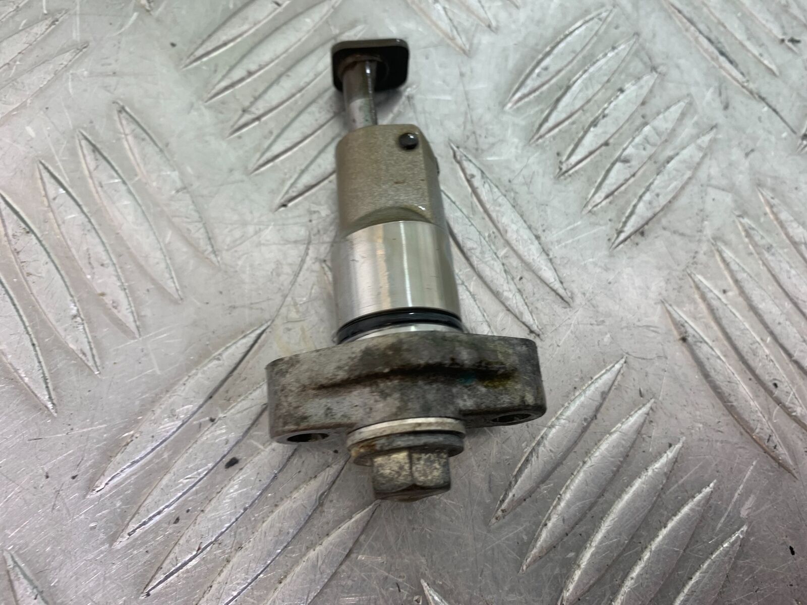 KAWASAKI ZX9R ZX9 C CAM CHAIN ADJUSTER   YEAR 1998-99 (STOCK 903)