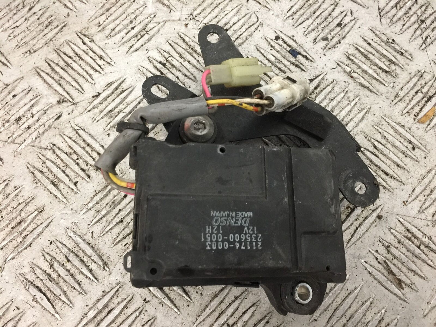 KAWASAKI Z1000 SERVO MOTOR  YEAR 2007-2009 (STOCK 763)
