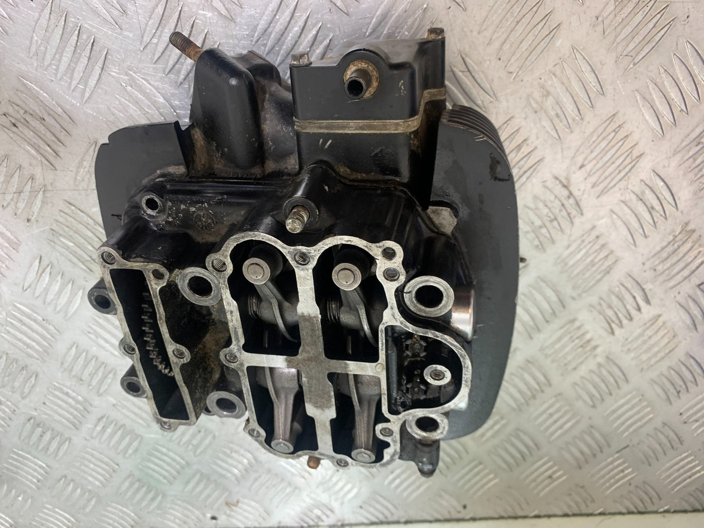 KAWASAKI VN1500 CLASSIC REAR HEAD AND CAM    YEAR 1999 -2006 (CMB1166)
