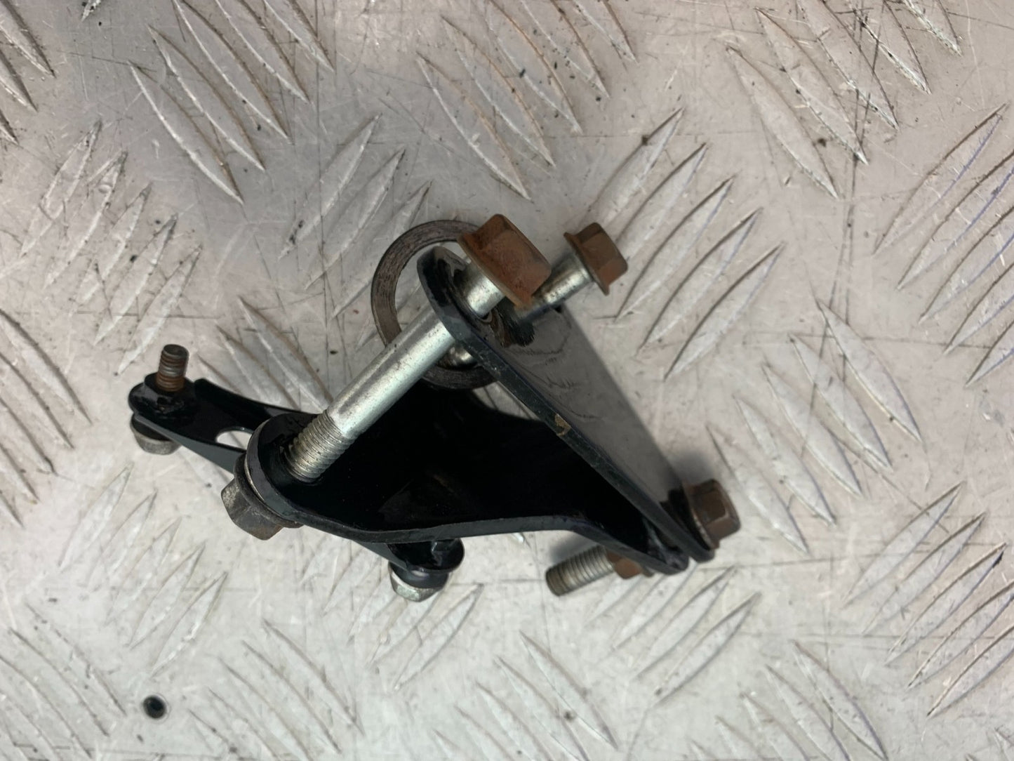 YAMAHA YBR125 YBR 125 ENGINE BRACKET YEAR 2010-2017 (CMB1252)