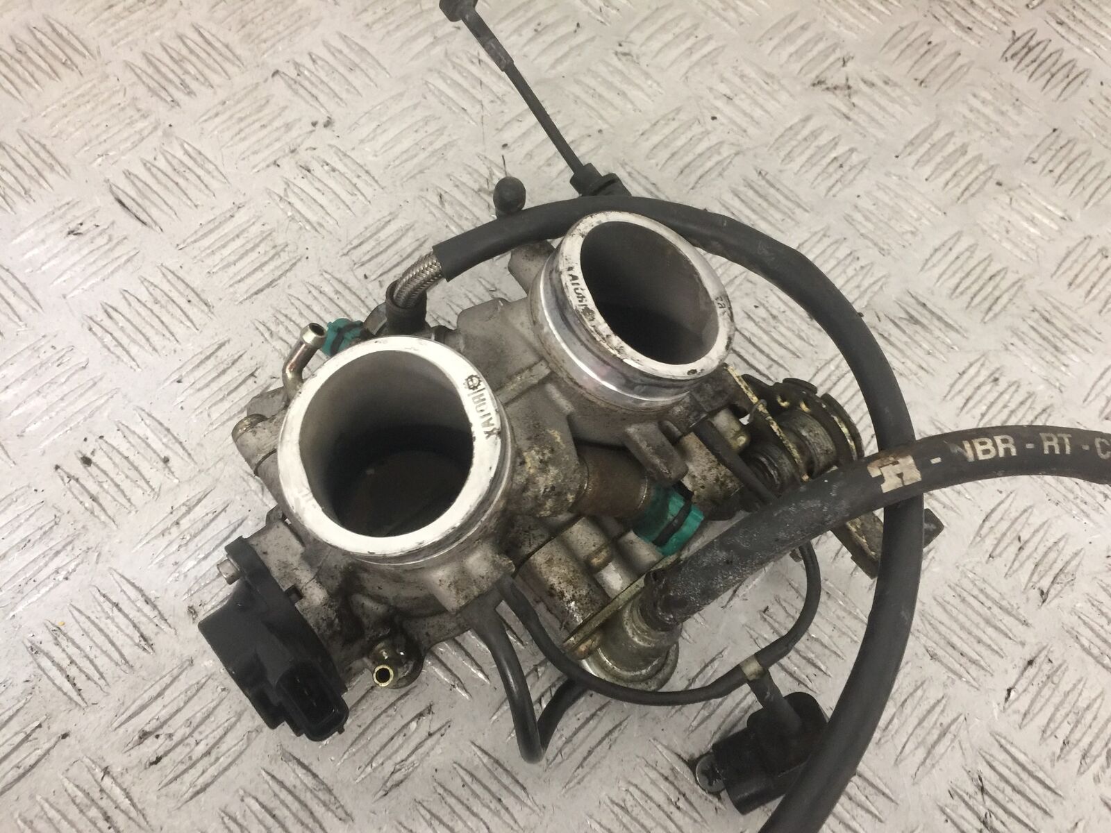 APRILIA RSV1000 RSV 1000 MILLE THROTTLE BODIES YEAR 2002 (STOCK 855)