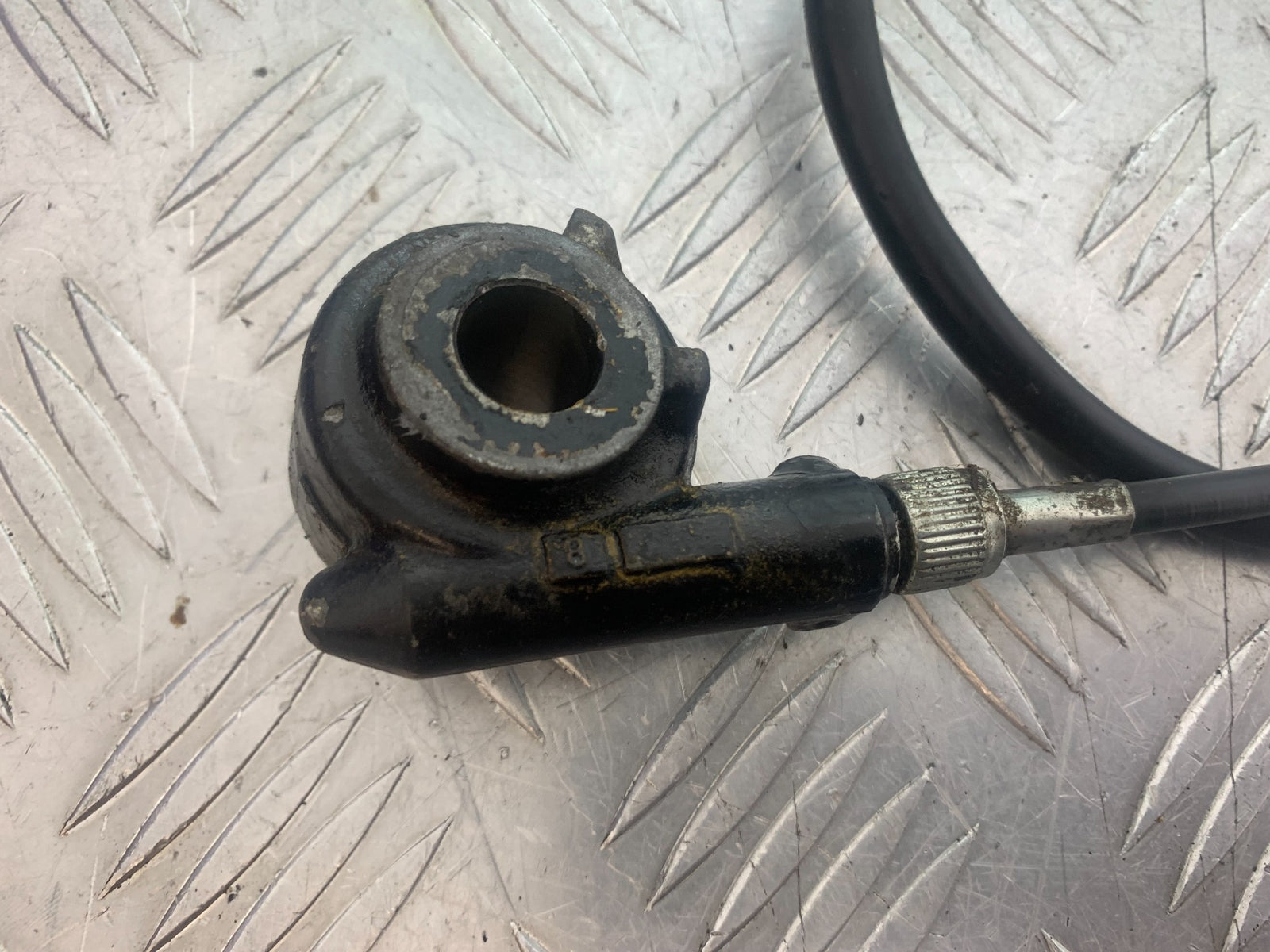 KAWASAKI GT550 GT 550 SPEEDO DRIVE AND CABLE  YEAR 1984-87 (CMB1141)