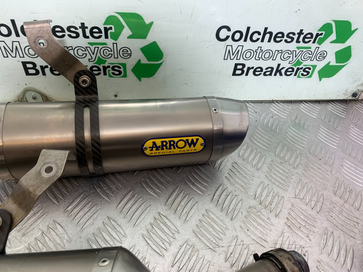 TRIUMPH 675 STREET TRIPLE R ARROW SILENCERS  YEAR 2012 (CMB1221)