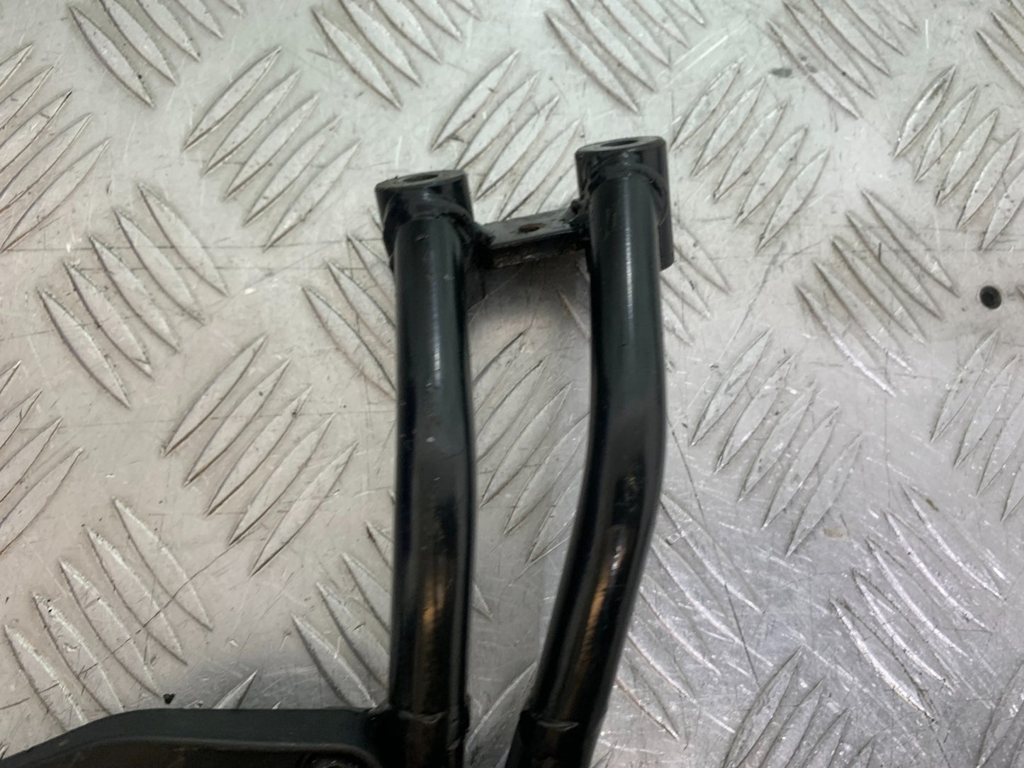 KTM DUKE 390 RIGHT REAR HANGER  YEAR 2017- 2023 (CMB1314)