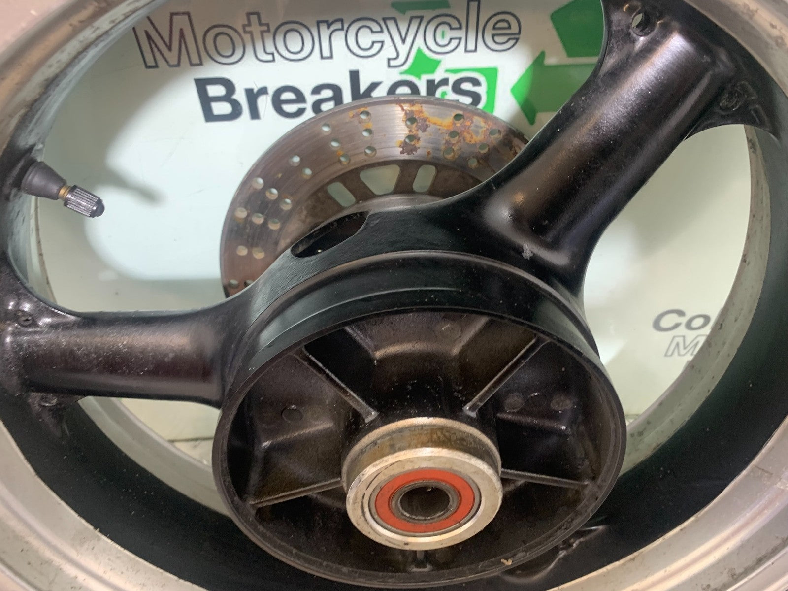 KAWASAKI ZX6R ZX6 F REAR WHEEL YEAR 1995-1997 (CMB1169)