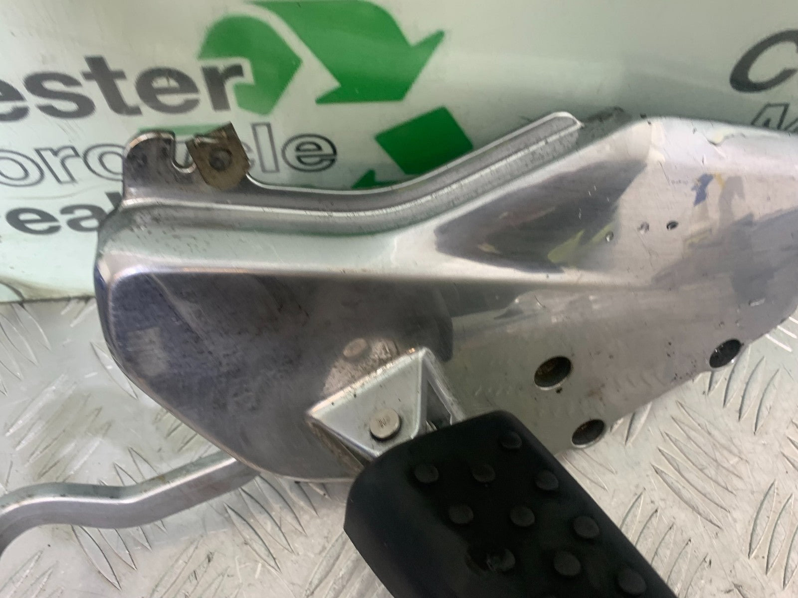 BMW K1200 K 1200 LT LEFT HANGER PEG GEAR LEVER   YEAR 1999-07 (CMB1271)