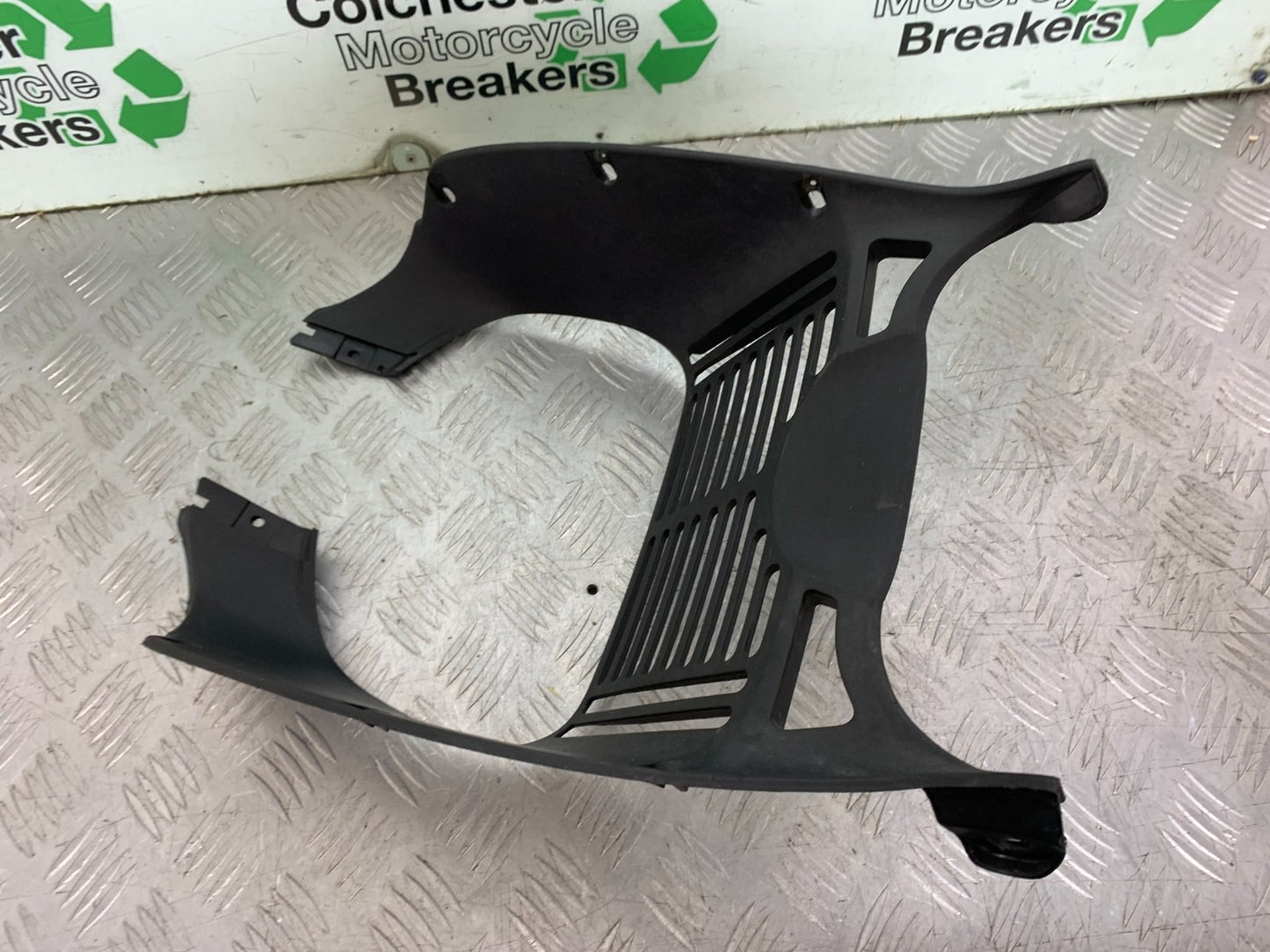 HONDA XL125 VARADERO RADIATOR GRILL YEAR 2001-2006  (CMB1304)