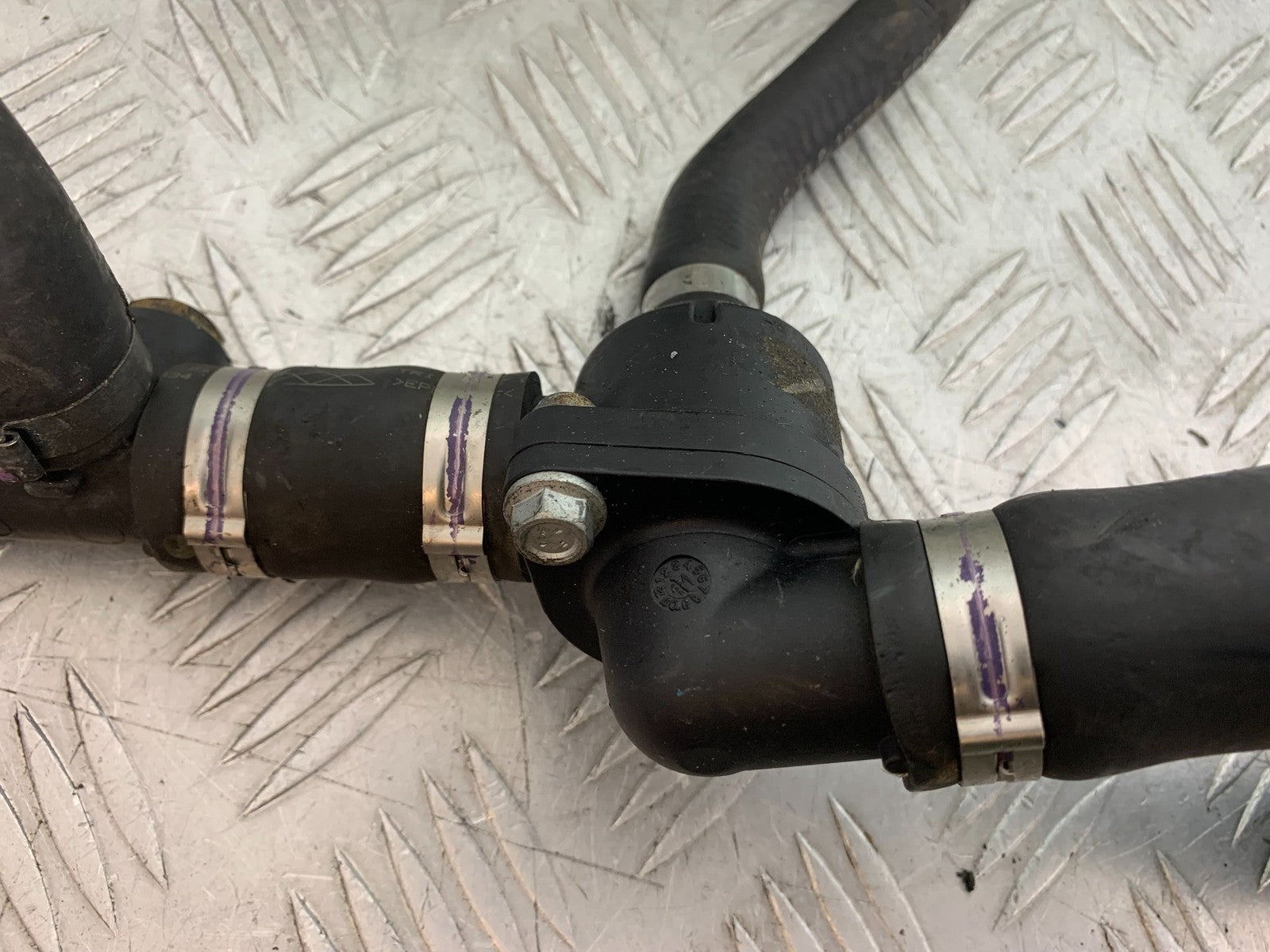 APRILIA TUONO 1000 V4R THERMOSTAT YEAR 2011-13  (CMB1316)