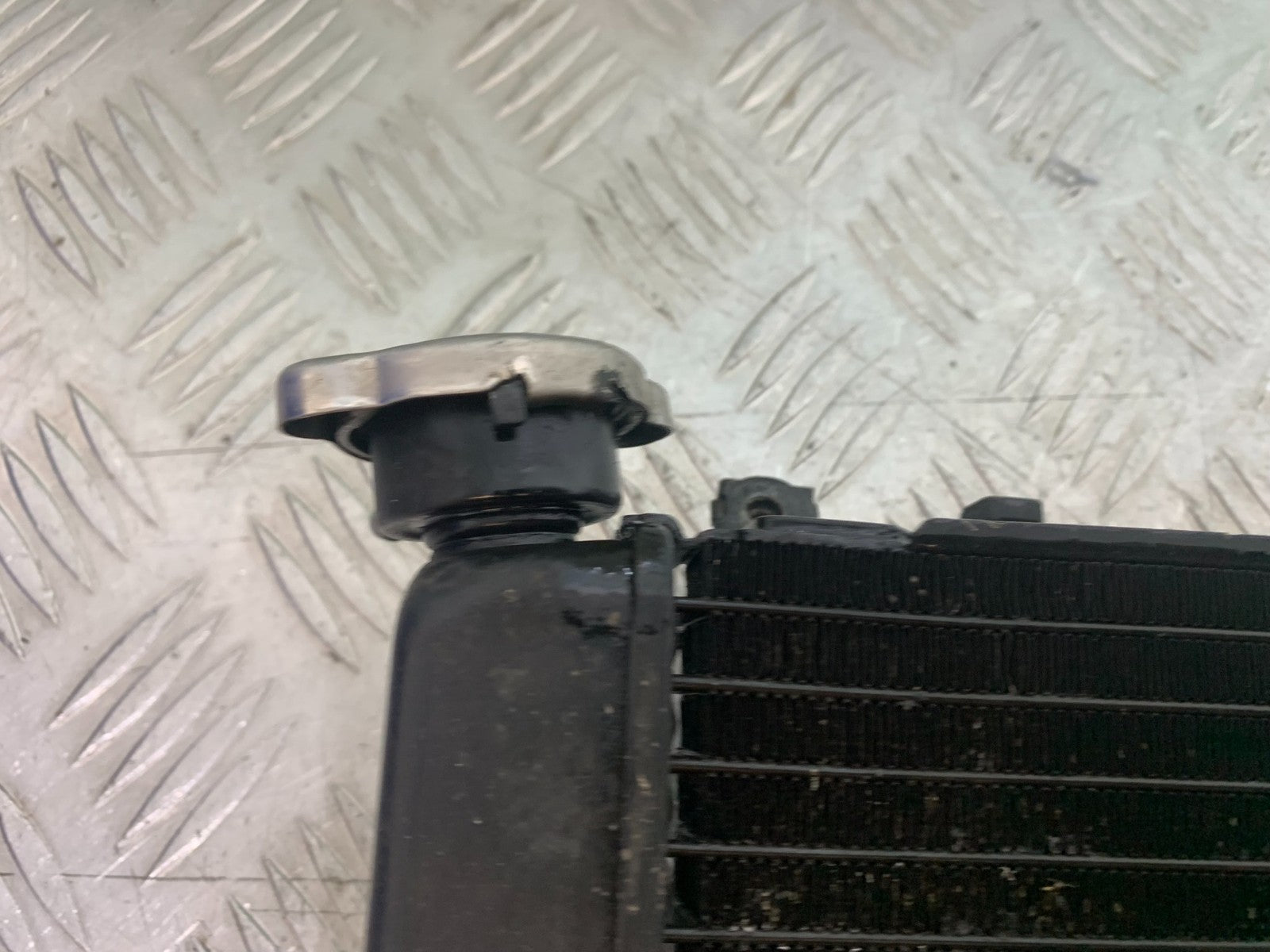 HONDA CB500 F CB500F RADIATOR  YEAR 2013-2015  (CMB1235)