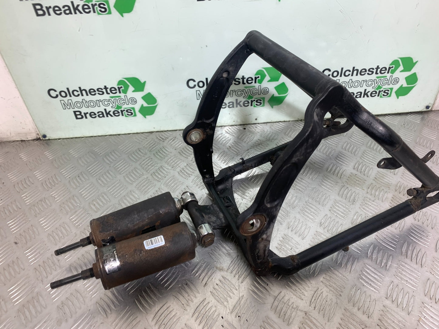 HARLEY DAVIDSON FXS BLACKLINE 1585 SWINGARM AND SHOCKS   YEAR 2012 (CMB1147)