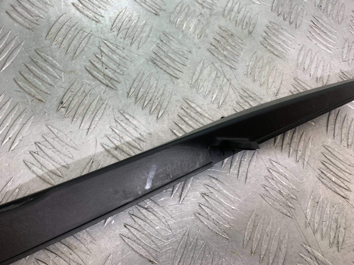 HONDA CBR1000 RR CHAIN GUARD  YEAR  2008-2011 (CMB1330)