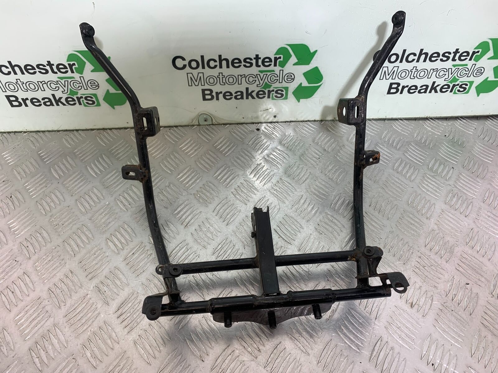 KAWASAKI Z750 Z 750 FAIRING BRACKET YEAR 2004-2006  (CMB1104)