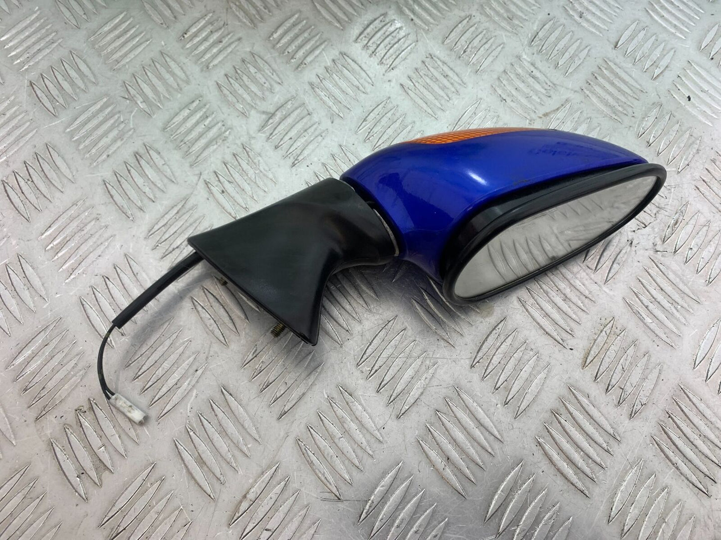 HONDA CBR1100 BLACKBIRD RIGHT MIRROR     YEAR 1999-2005 (CMB1103)