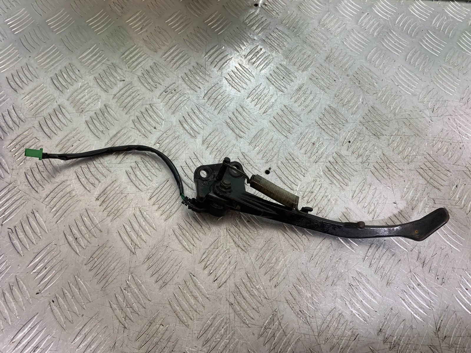 HONDA VFR800 VFR 800 V-TEC SIDE STAND AND BRACKET YEAR 2002 -09 (CMB1296)