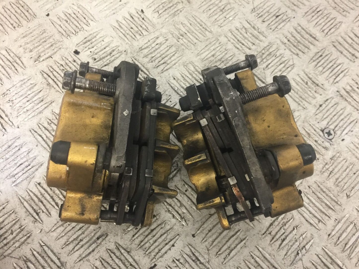 HONDA CB600 CB 600 F-8 HORNET FRONT BRAKE CALIPERS    2010 (STOCK 669)