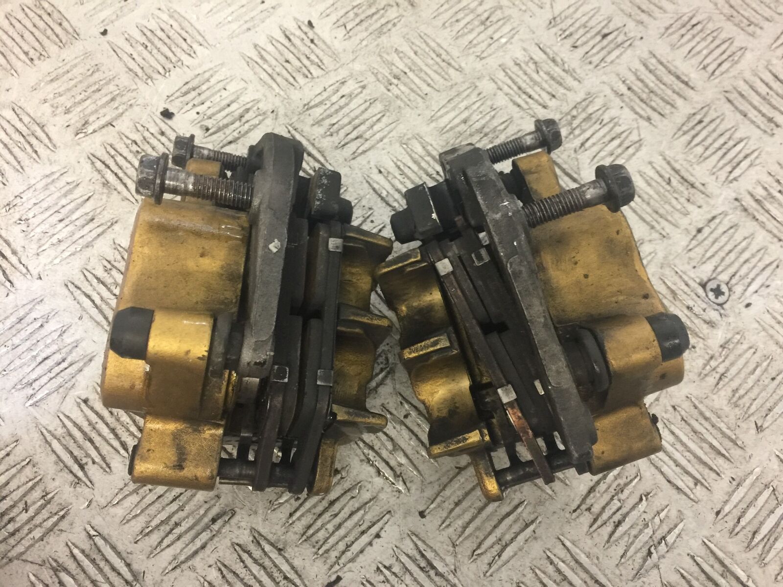 HONDA CB600 CB 600 F-8 HORNET FRONT BRAKE CALIPERS    2010 (STOCK 669)
