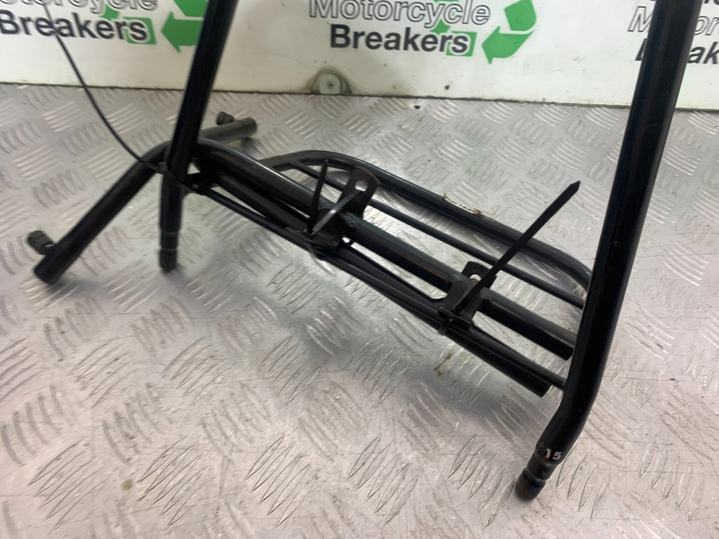 KAWASAKI GPZ600 GPZ 600 RACK   YEAR 1988-90 (CMB1258)