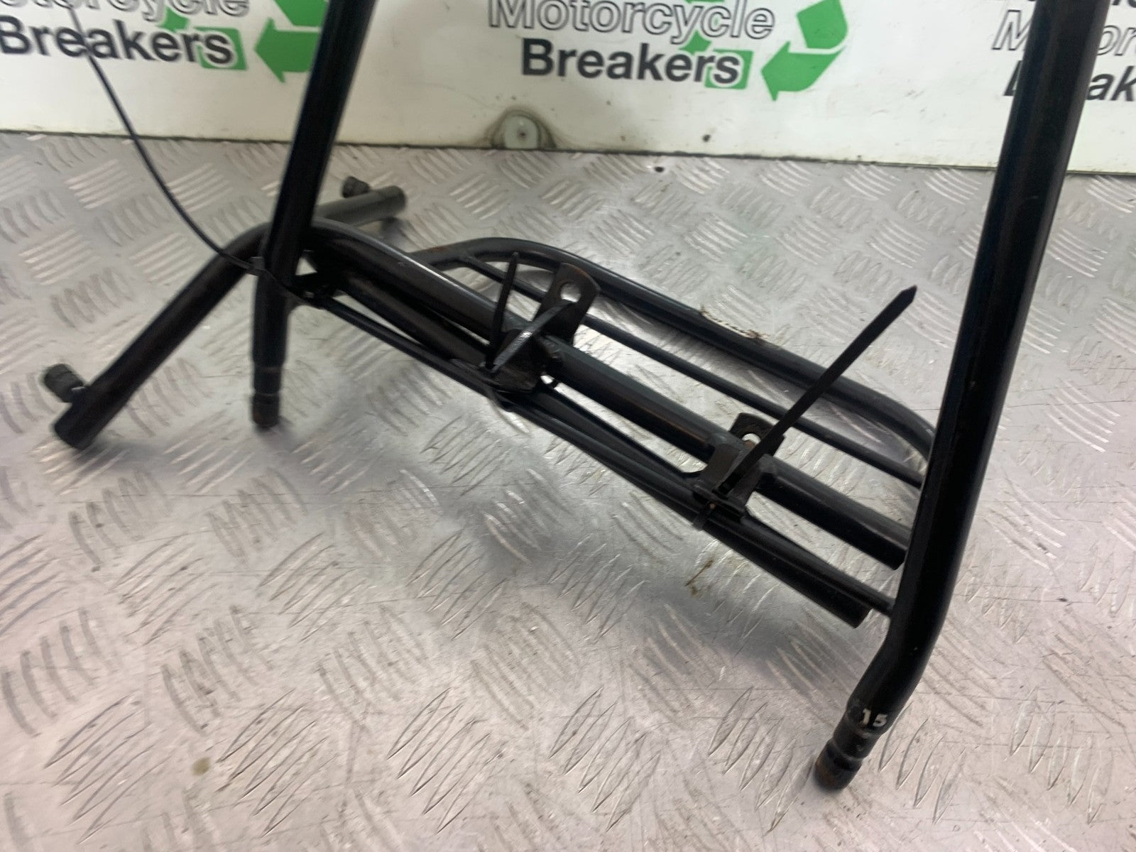KAWASAKI GPZ600 GPZ 600 RACK   YEAR 1988-90 (CMB1258)