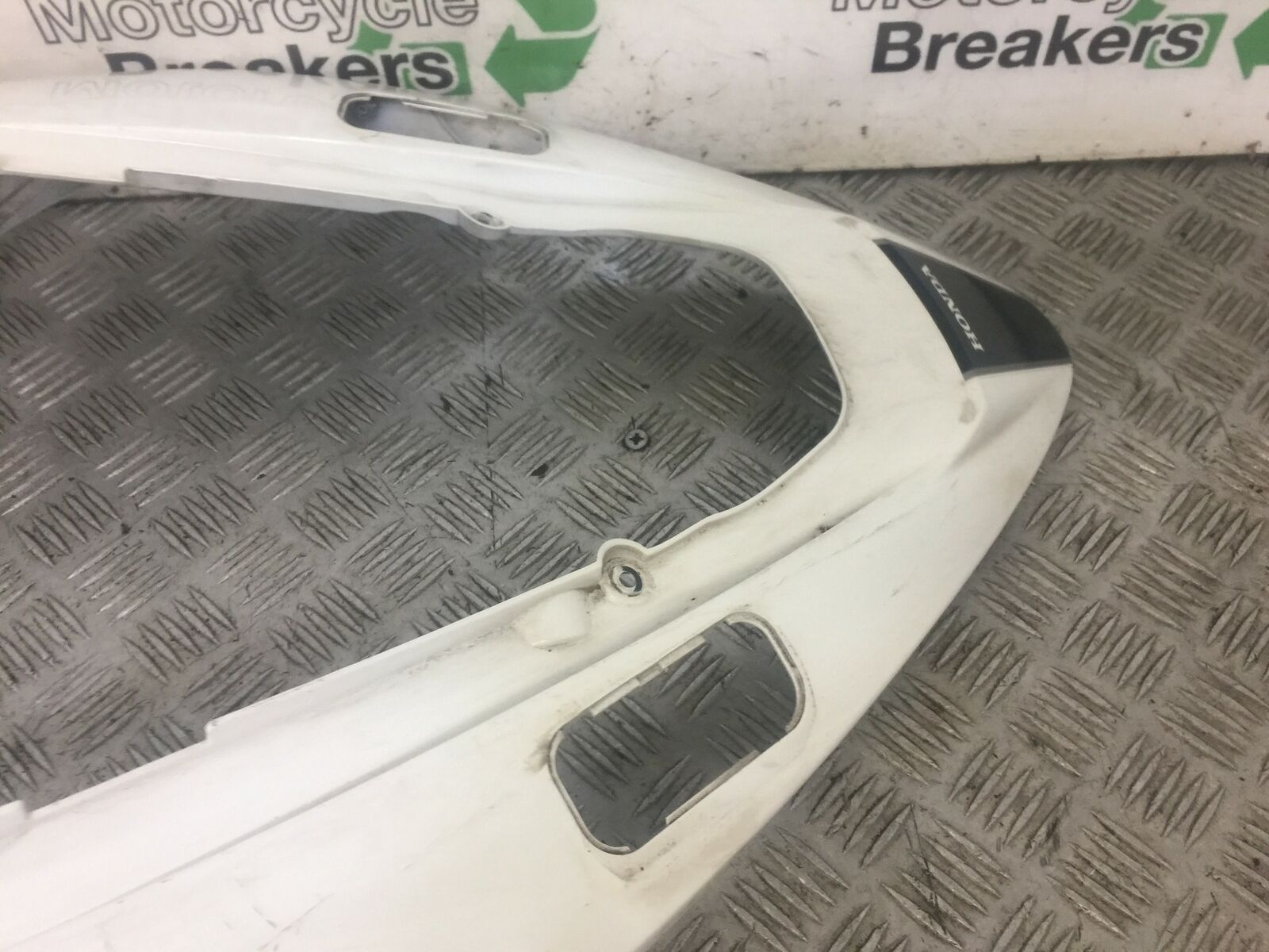 HONDA VFR800 V TEC SEAT UNIT  YEAR 2009-2013  (ABS) STOCK 576