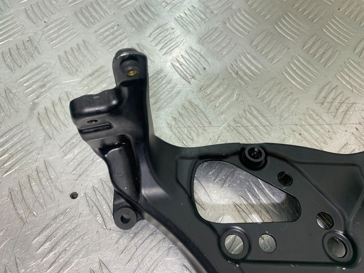 HONDA CBR1000 rr FIREBLADE FAIRING BRACKET (GENUINE PART)   2012-2016 (CMB1280)