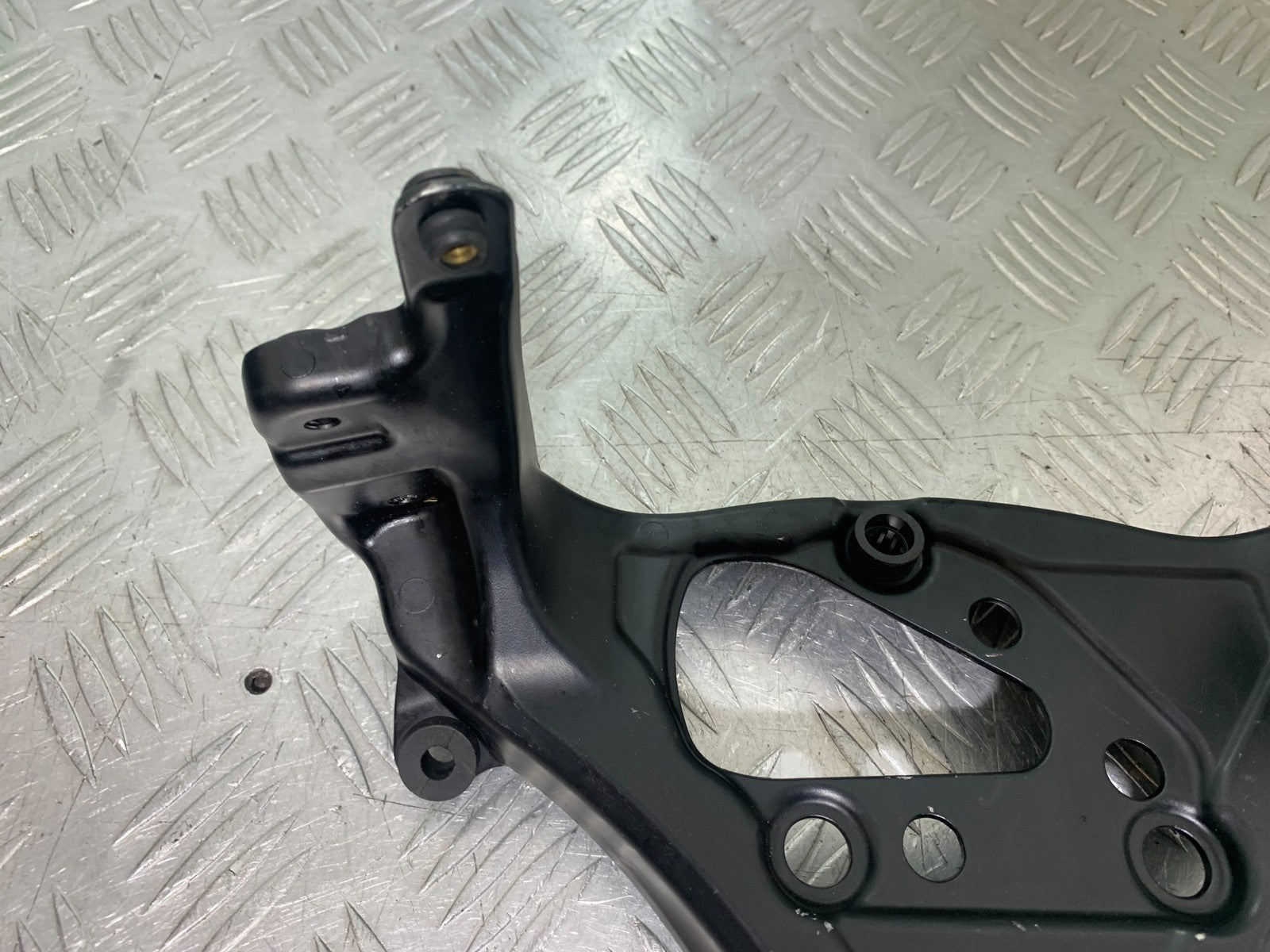 HONDA CBR1000 rr FIREBLADE FAIRING BRACKET (GENUINE PART)   2012-2016 (CMB1280)