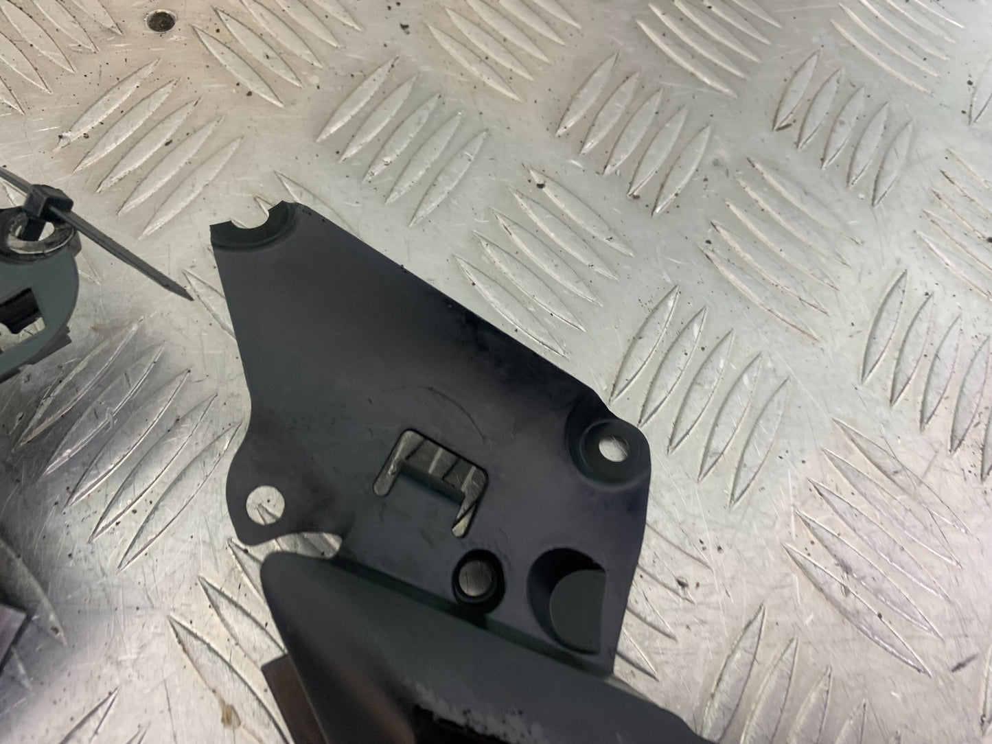 TRIUMPH 675 STREET TRIPLE LEFT AND RIGHT INFILLS   2013-2016 (CMB1186)
